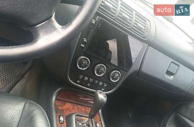 Позашляховик / Кросовер Mercedes-Benz M-Class 2002 в 
