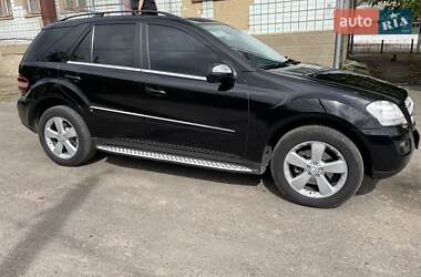 Внедорожник / Кроссовер Mercedes-Benz M-Class 2010 в 