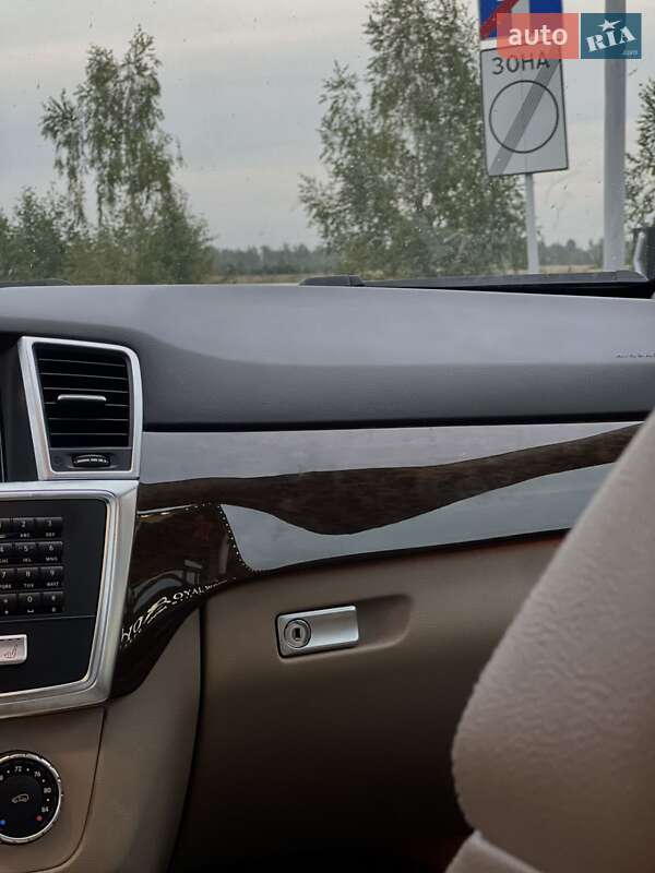 Внедорожник / Кроссовер Mercedes-Benz M-Class 2012 в Рокитном фото 18 Внедорожник / Кроссовер Mercedes-Benz M-Class 2012 в Рокитном