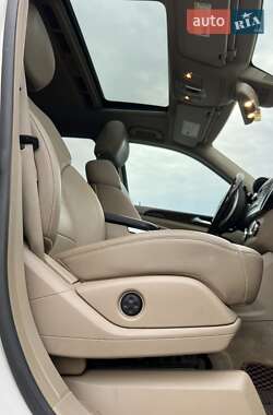 Внедорожник / Кроссовер Mercedes-Benz M-Class 2012 в 