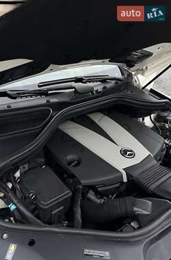 Внедорожник / Кроссовер Mercedes-Benz M-Class 2012 в 