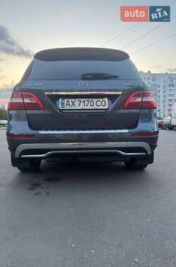 Внедорожник / Кроссовер Mercedes-Benz M-Class 2012 в 