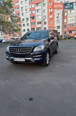 Внедорожник / Кроссовер Mercedes-Benz M-Class 2012 в 