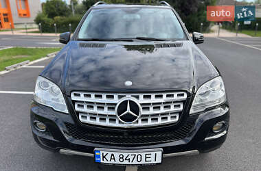 Позашляховик / Кросовер Mercedes-Benz M-Class 2010 в 