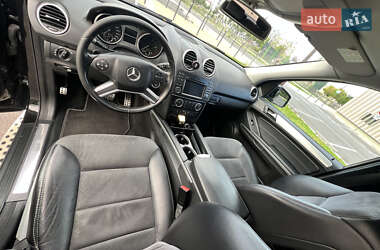 Позашляховик / Кросовер Mercedes-Benz M-Class 2010 в 