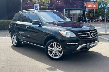 Позашляховик / Кросовер Mercedes-Benz M-Class 2014 в Києві