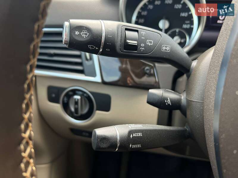 Внедорожник / Кроссовер Mercedes-Benz M-Class 2014 в Киеве