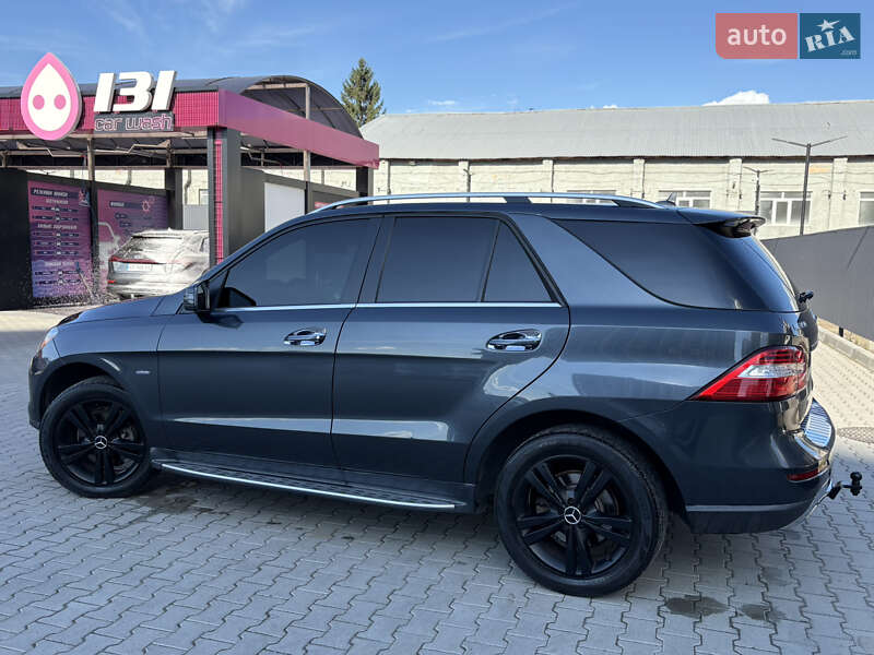 Позашляховик / Кросовер Mercedes-Benz M-Class 2012 в Львові