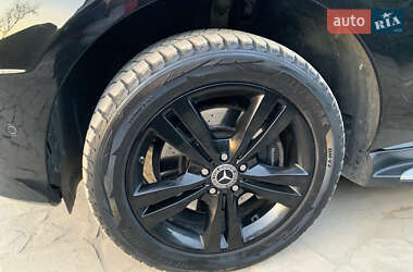 Позашляховик / Кросовер Mercedes-Benz M-Class 2012 в 