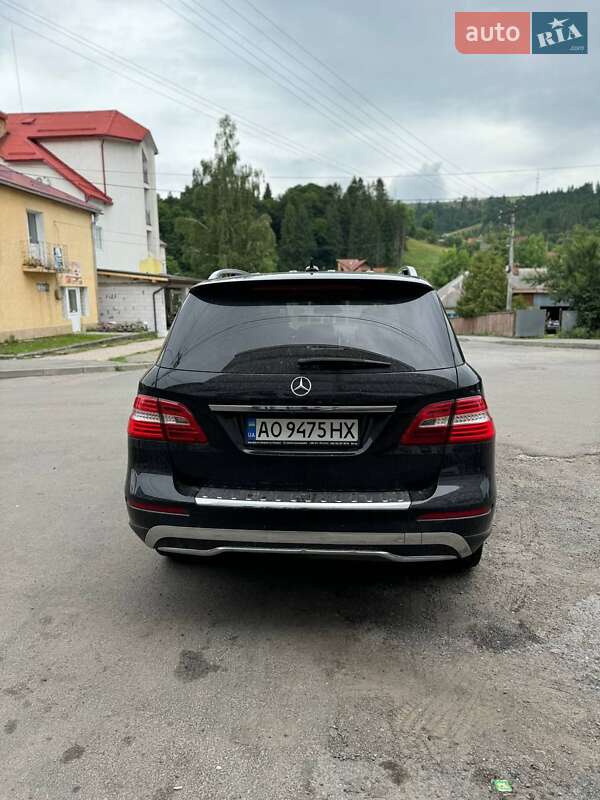 Позашляховик / Кросовер Mercedes-Benz M-Class 2012 в Ужгороді