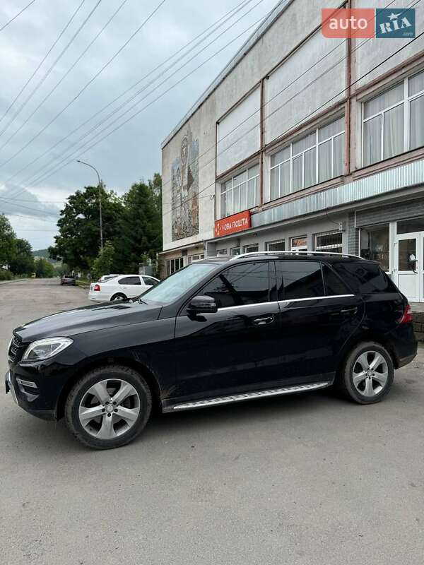 Позашляховик / Кросовер Mercedes-Benz M-Class 2012 в Ужгороді