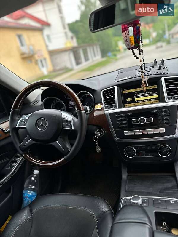 Позашляховик / Кросовер Mercedes-Benz M-Class 2012 в Ужгороді