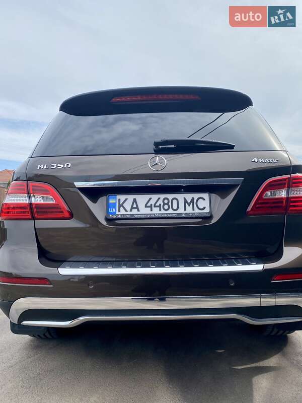 Внедорожник / Кроссовер Mercedes-Benz M-Class 2012 в Борисполе