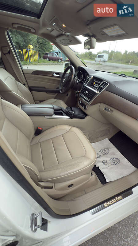 Внедорожник / Кроссовер Mercedes-Benz M-Class 2012 в Хусте