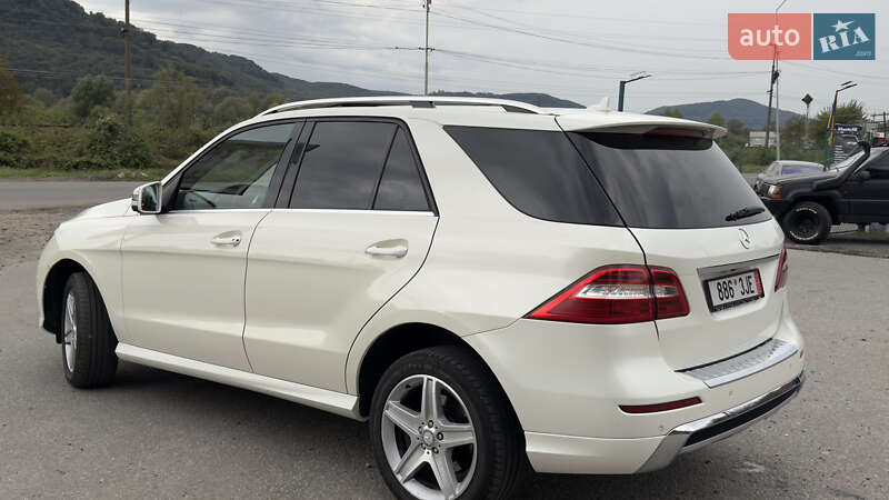 Внедорожник / Кроссовер Mercedes-Benz M-Class 2012 в Хусте