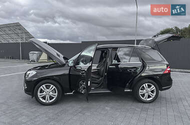 Внедорожник / Кроссовер Mercedes-Benz M-Class 2012 в 
