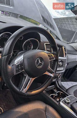 Внедорожник / Кроссовер Mercedes-Benz M-Class 2012 в 