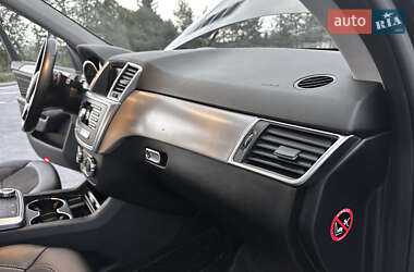 Внедорожник / Кроссовер Mercedes-Benz M-Class 2012 в 