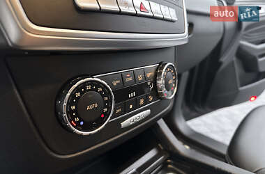 Внедорожник / Кроссовер Mercedes-Benz M-Class 2012 в 