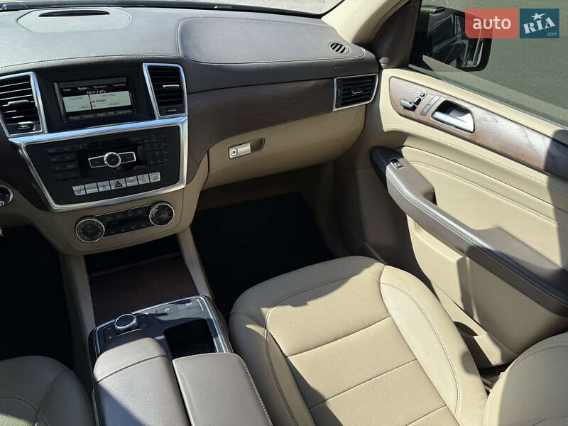 Позашляховик / Кросовер Mercedes-Benz M-Class 2013 в Харкові