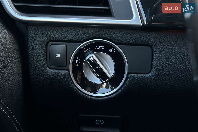 Внедорожник / Кроссовер Mercedes-Benz M-Class 2013 в Львове