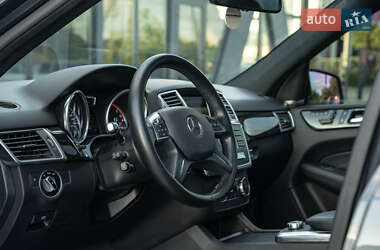 Внедорожник / Кроссовер Mercedes-Benz M-Class 2013 в 