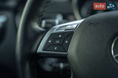 Внедорожник / Кроссовер Mercedes-Benz M-Class 2013 в 