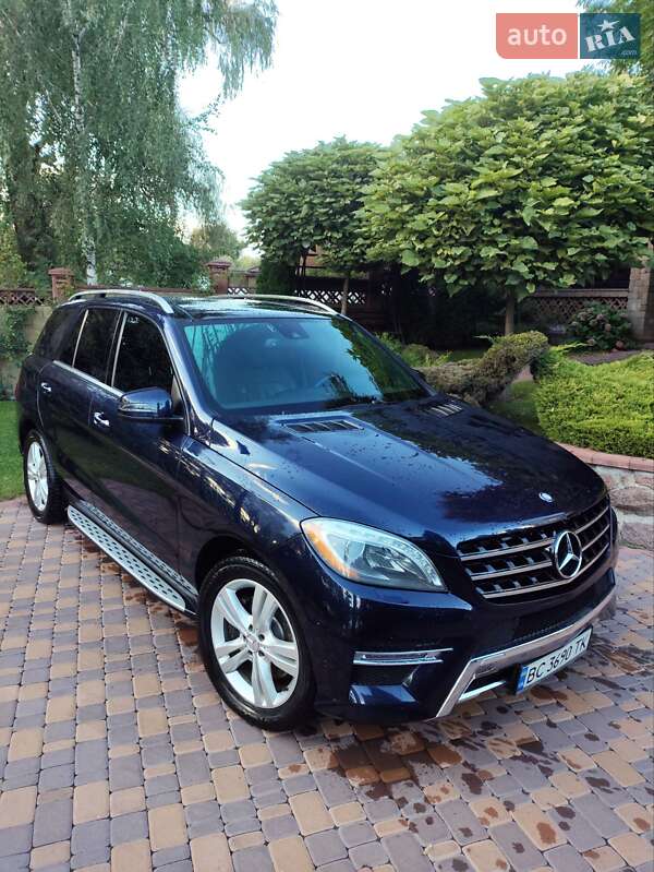Внедорожник / Кроссовер Mercedes-Benz M-Class 2013 в Киеве