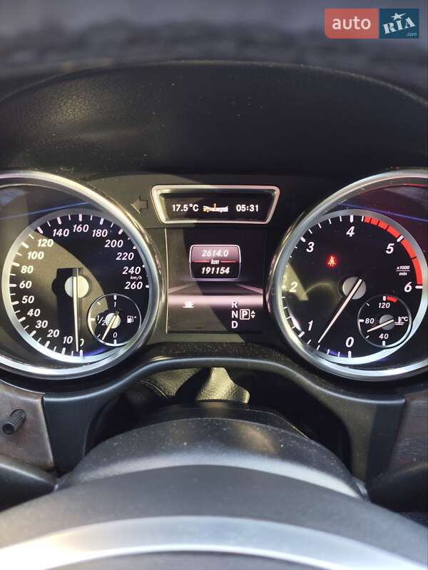 Внедорожник / Кроссовер Mercedes-Benz M-Class 2013 в Киеве