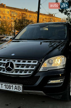 Внедорожник / Кроссовер Mercedes-Benz M-Class 2010 в 
