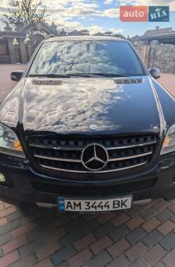 Внедорожник / Кроссовер Mercedes-Benz M-Class 2006 в 