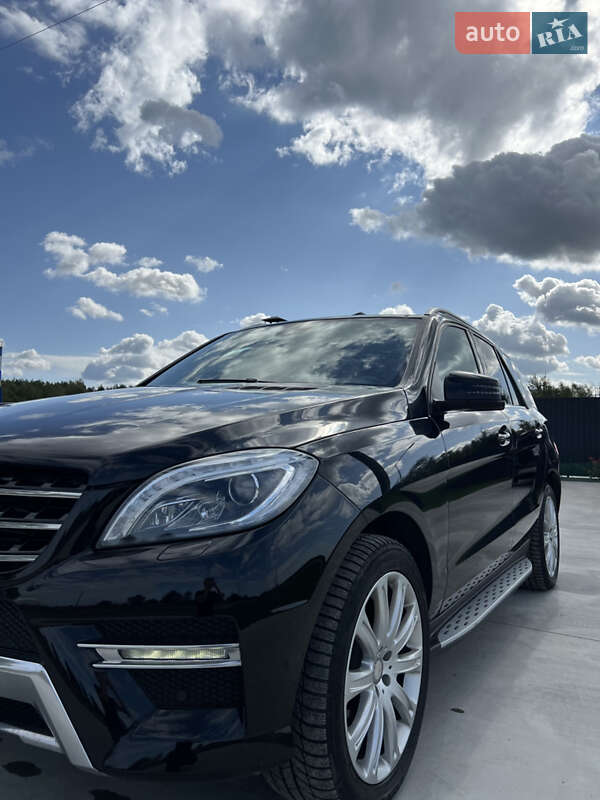 Позашляховик / Кросовер Mercedes-Benz M-Class 2013 в Камені-Каширському