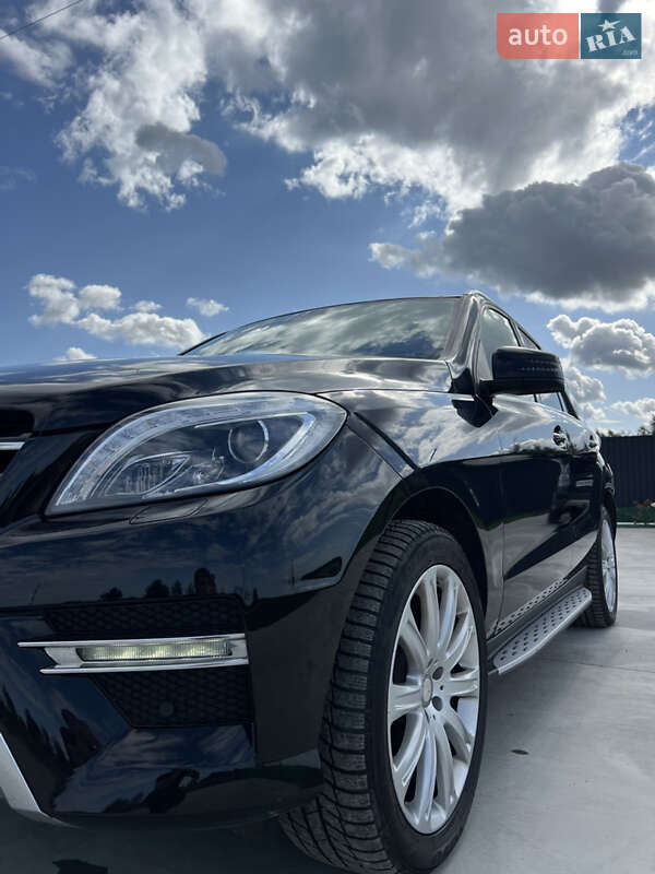 Позашляховик / Кросовер Mercedes-Benz M-Class 2013 в Камені-Каширському