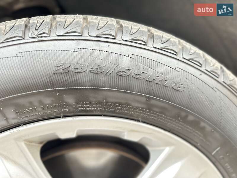 Позашляховик / Кросовер Mercedes-Benz M-Class 2010 в Кривому Розі