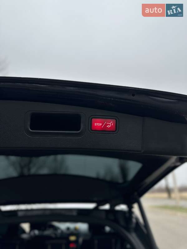 Позашляховик / Кросовер Mercedes-Benz M-Class 2010 в Кривому Розі