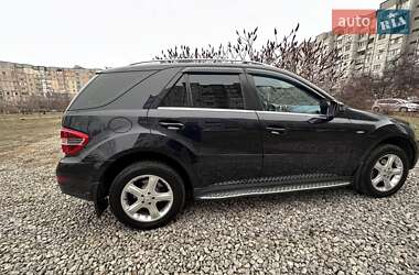 Внедорожник / Кроссовер Mercedes-Benz M-Class 2010 в Кривом Роге