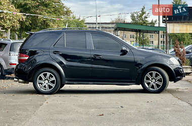 Позашляховик / Кросовер Mercedes-Benz M-Class 2007 в 