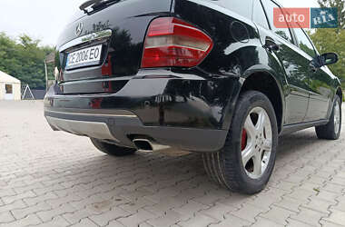 Внедорожник / Кроссовер Mercedes-Benz M-Class 2006 в 