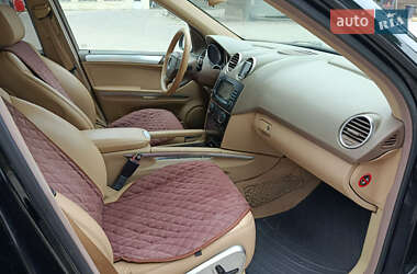 Внедорожник / Кроссовер Mercedes-Benz M-Class 2006 в 