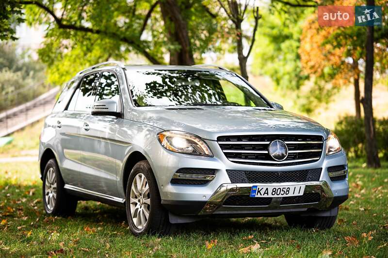 Позашляховик / Кросовер Mercedes-Benz M-Class 2015 в 