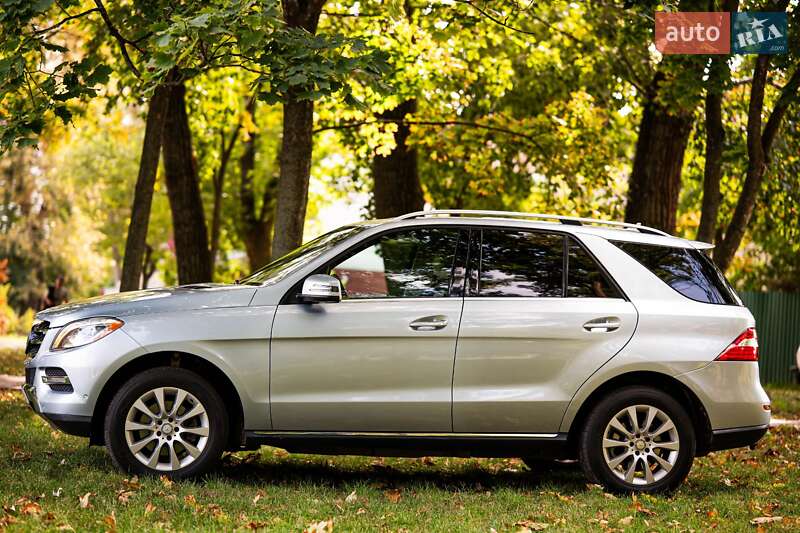 Позашляховик / Кросовер Mercedes-Benz M-Class 2015 в Києві
