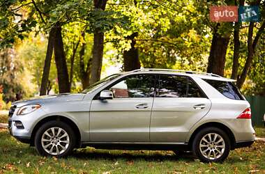 Позашляховик / Кросовер Mercedes-Benz M-Class 2015 в 
