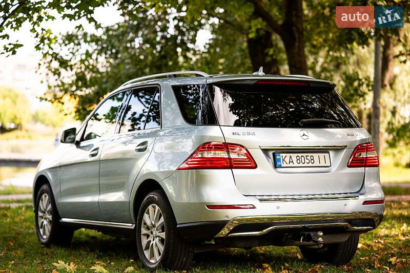 Позашляховик / Кросовер Mercedes-Benz M-Class 2015 в Києві