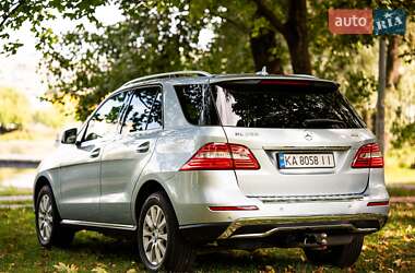 Позашляховик / Кросовер Mercedes-Benz M-Class 2015 в 