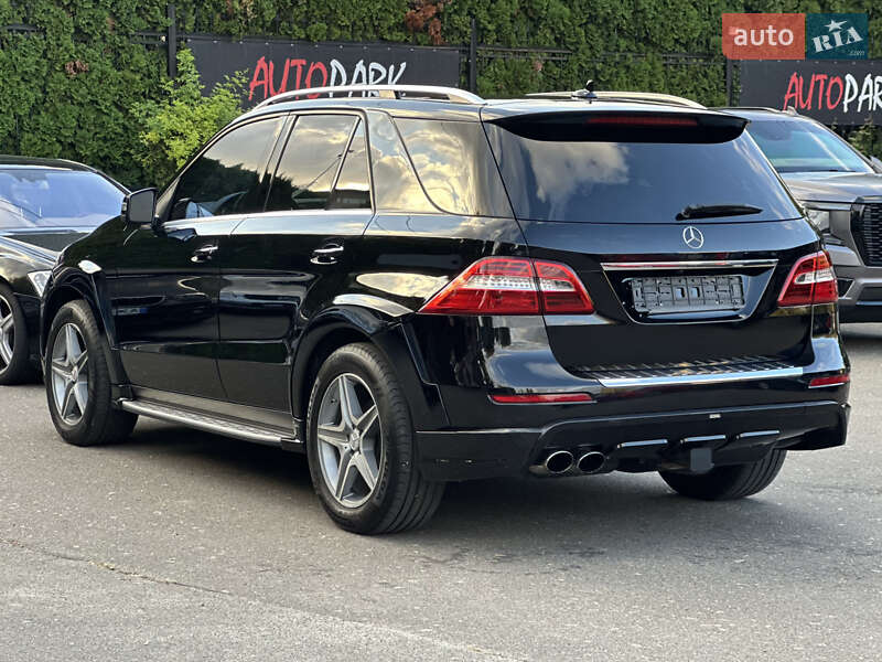 Позашляховик / Кросовер Mercedes-Benz M-Class 2012 в Києві