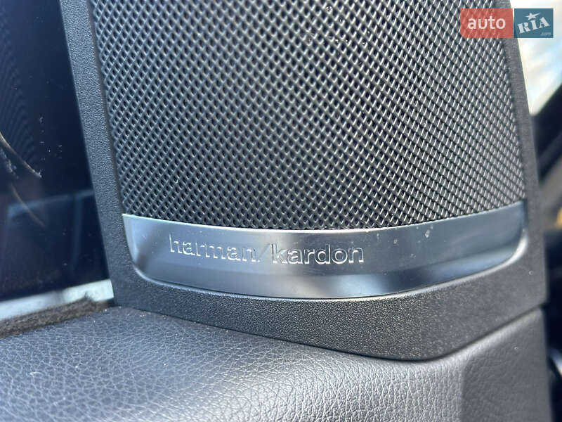 Позашляховик / Кросовер Mercedes-Benz M-Class 2012 в Києві