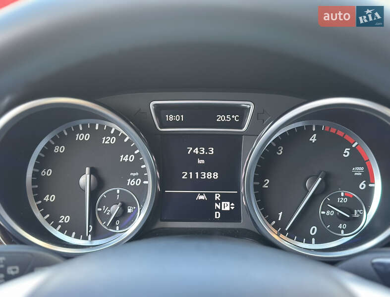 Позашляховик / Кросовер Mercedes-Benz M-Class 2012 в Києві