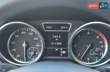 Внедорожник / Кроссовер Mercedes-Benz M-Class 2012 в 