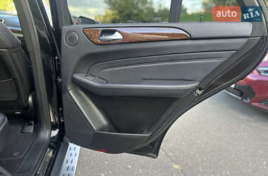 Внедорожник / Кроссовер Mercedes-Benz M-Class 2012 в 