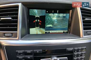 Позашляховик / Кросовер Mercedes-Benz M-Class 2014 в 